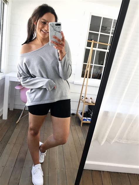 15 Ways To Style Biker Shorts - Emjacquelyn