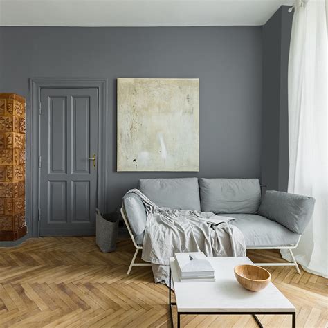 Male Tak Og Vegger I Samme Farge