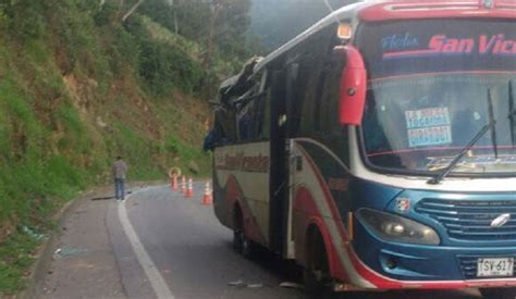 Accidente De Tránsito En La Vía La Mesa Bogotá Cuatro Muertos Y Siete Heridos Por Caída De