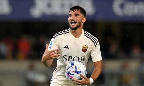 Roma Guarda Aouar Doppietta E Magie In Nazionale Serie A