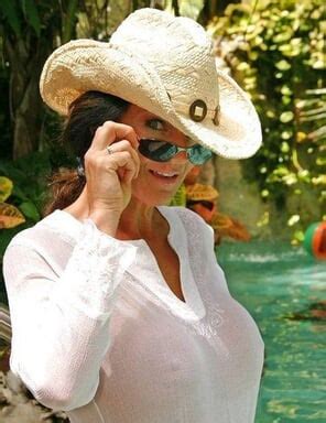 Aaliyah Ceilia Porn Pic