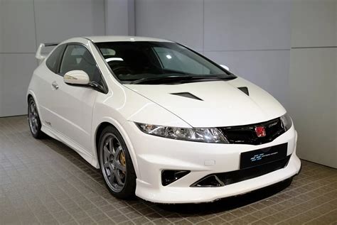 Last Of 20 Civic Type R Mugen Examples Built Is Up For Sale Honda Motor Scooters