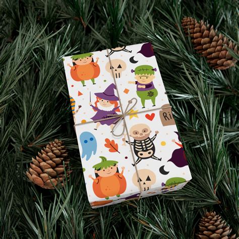 This clear wrapping paper trick makes any basket look professional 8