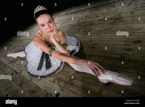 Ballerina Fly Ballet Dancer Choreographer Actress Actor Player Stage