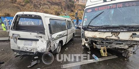 Dos Accidentes En La Autopista La Paz El Alto Dejan A Cinco Vehículos