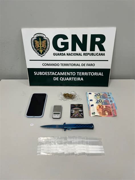 Jovem De Anos Detido Por Posse De Arma Proibida Tr Fico De Droga E