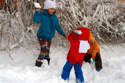 Top 10 Fun Winter Activities For Kids - KidloLand