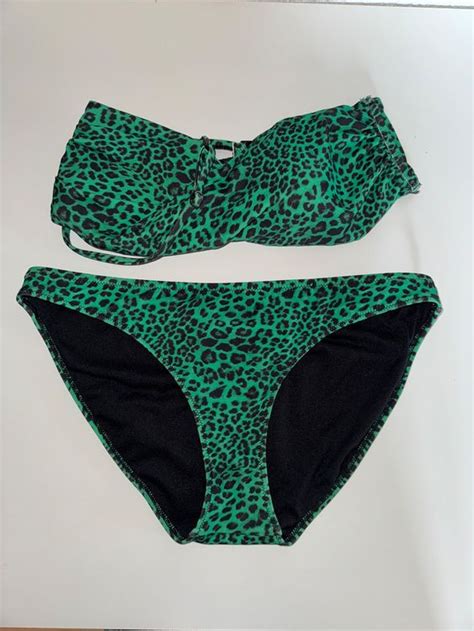 Schmucker Bikini in grünen Leomuster ca Gr S Gebraucht in Grosswangen für CHF 3 mit