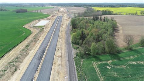 W regionie trwa budowa drogi S11 Na węźle Zegrze Pomorskie wykonano