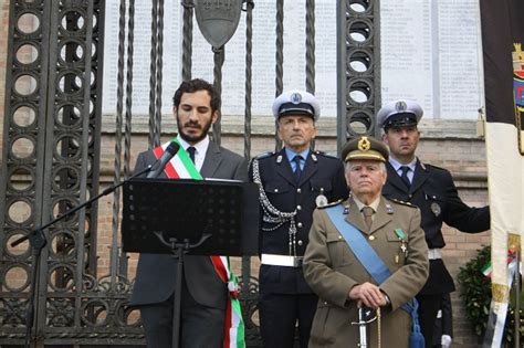 Cesena Commemorazione Dei Caduti Di Guerra Giorno Dell Unit