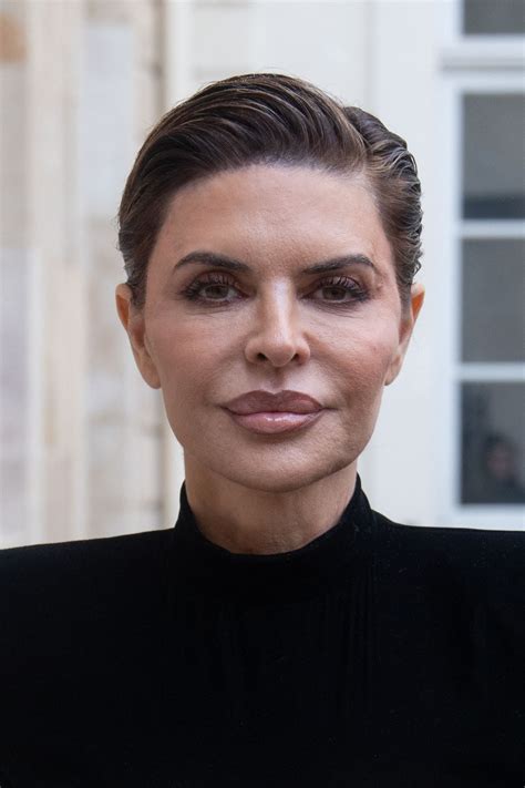 Izmiralda's latest fashion line is selling out in minutes 36