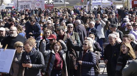 Lo Que Piden Los Barrios En La Cincomarzada De La Reordenaci N Del Bus