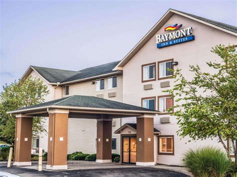 Comfort Inn & Suites Fairborn near Wright Patterson AFB Hotel (Fairborn ...