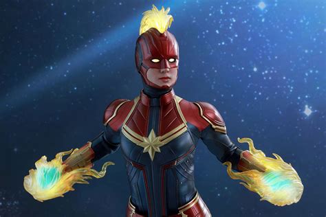 Hot Toys Reveals Captain Marvel 1 6th Scale Collectible Figure Ahead Of The Movies Release In