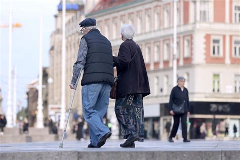 U Trgovini U Hrvatskoj Trenuta No Radi Pet Tisu A Umirovljenika