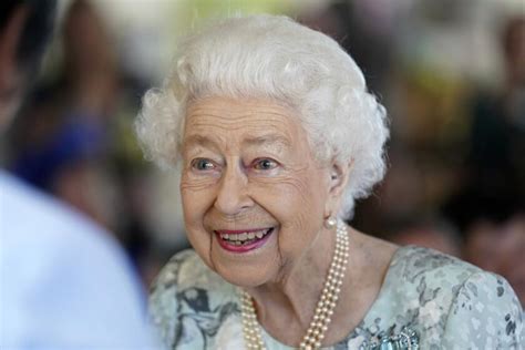 10 Things To Know About Queen Elizabeth Iis Long Life Los Angeles Times