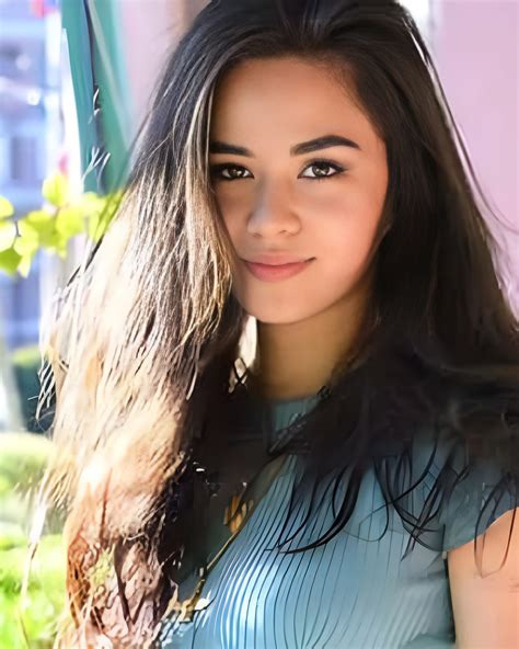 Scarlett Alexis (Model) Wiki, Age, Net Worth, Husband, Family, Videos