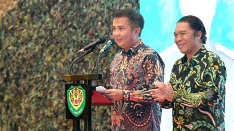 Bey Machmudin Hadiri Acara Lepas Sambut Pangdam III Siliwangi Di Jawa