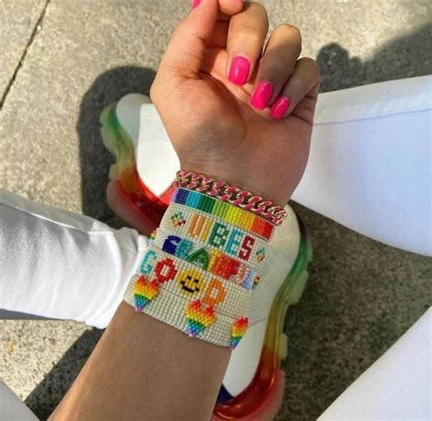 Pin de Ana Posada en Guardado rápido en 2024 Pulseras tejidas en