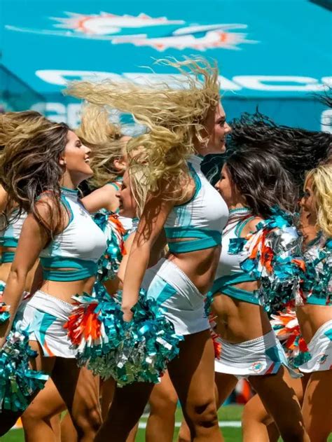 Dolphins Cheerleader S Stunning Video Goes Viral Before Season