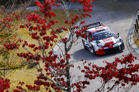 WRC Japan Evans And Neuville Share Lead After Dramatic Morning