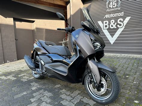 Motorrad Yamaha Xmax Tech Max Dark Magma Baujahr Km