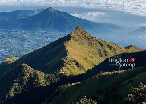 5 Rekomendasi Gunung Di Jawa Tengah Untuk Pendaki Pemula