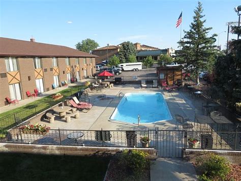 FOOTHILLS INN - Prices & Hotel Reviews (Rapid City, SD)