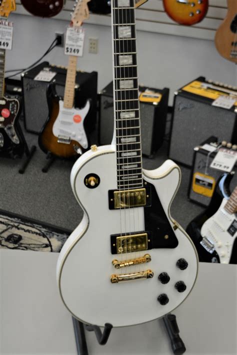 Epiphone Les Paul Custom Alpine White - Jim Laabs Music Store