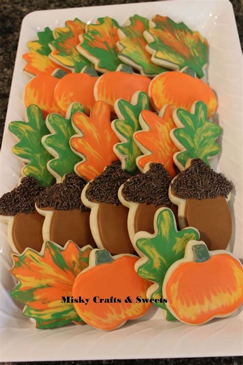 Fall cookies: pumpkin, fall leaves and acorn sugar cookies | Fall cookies, Sugar cookies, Autumn ...