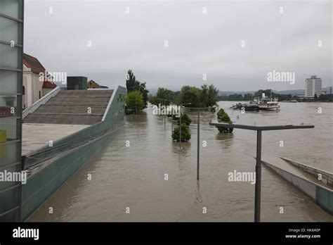 Tormenta De Truenos Inundaciones Naturaleza Lluvia Lluvia Medio