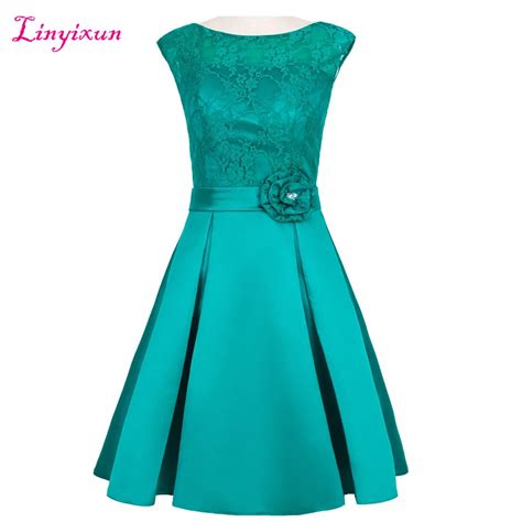 Linyixun Real Photo New Lace Homecoming Dresses 2017 Scoop Sleeveless