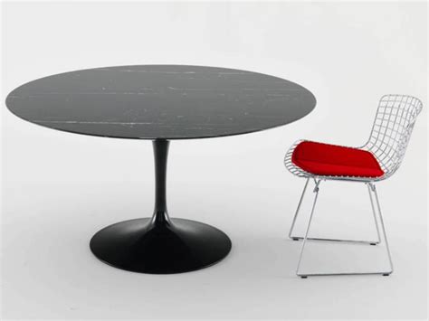 TULIP Round Table By KNOLL Design Eero Saarinen