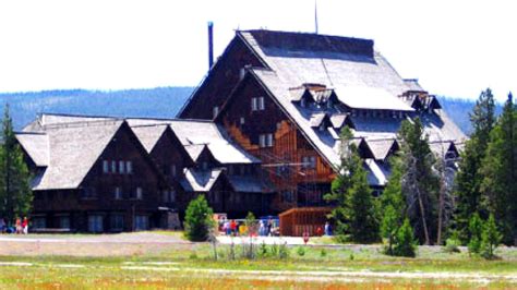 Best Hotels In Yellowstone National Park - Yellow Choices