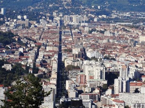 Saint Etienne E Ville De France O Il Fait Bon Vivre Selon Un