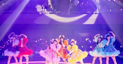 ライブレポートFRUITS ZIPPER結成2周年を記念した日本武道館公演が大盛況で終幕 画像一覧7 23 THE FIRST