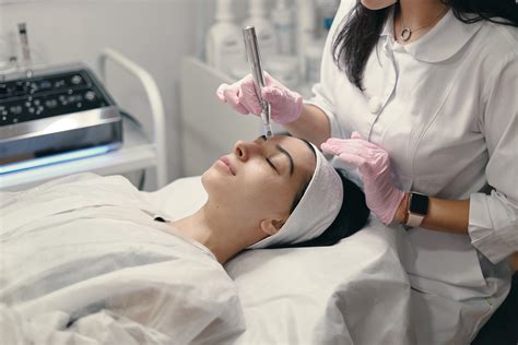 All About About Microneedling For Acne Scars