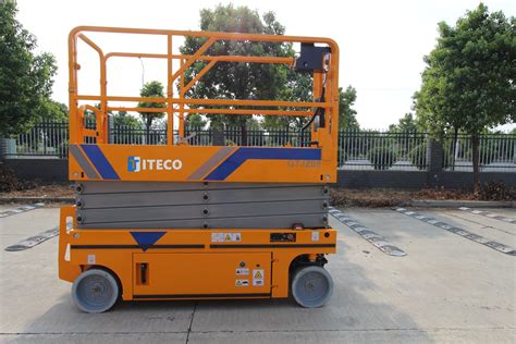 Self Propelled Hydraulic Scissor Lift Gtjz10 Small Mini Self Propelled