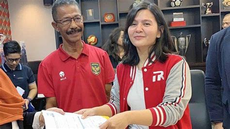 Mantan Sekjen Pssi Ratu Tisha Destria Daftar Jadi Bakal Calon Waketum