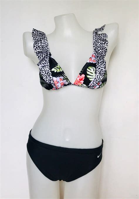 No Boundaries Bikini Top Women S Fashion Swimwear Bikinis Swimsuits On Carousell