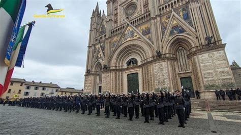 GdF cerimonia di giuramento di fedeltà alla Repubblica e consegna