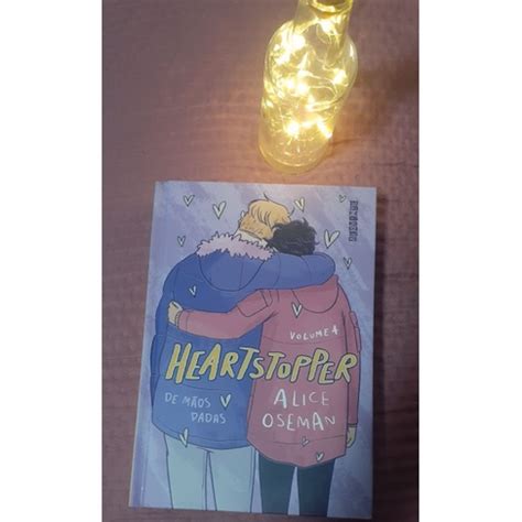 Livro Heartstopper Vol Capa Dura Shopee Brasil