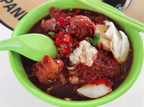 8 Spots To Visit For The Best Lor Mee In Singapore