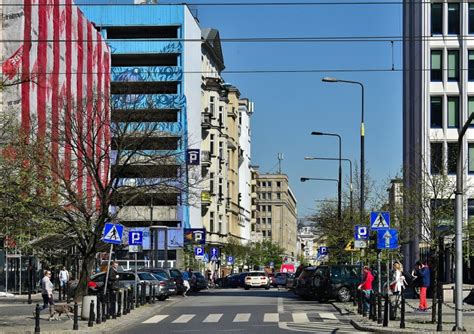 Nie Yje Brutalnie Zgwa Cona W Centrum Warszawy Latka