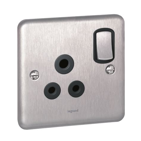 Synergy Authentic Gang Switched Single Pole Socket Outlet A Brushed