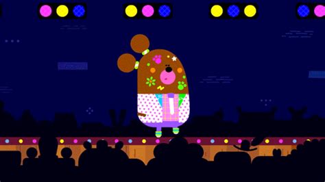 Happy Fashion Show  By Hey Duggee Find And Share On Giphy