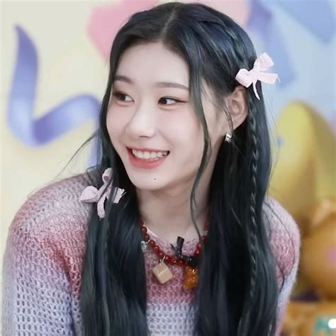 Pin Di Ana Su Chaeryeon Itzy Nel 2024 Bellezza Coreana Bellezza