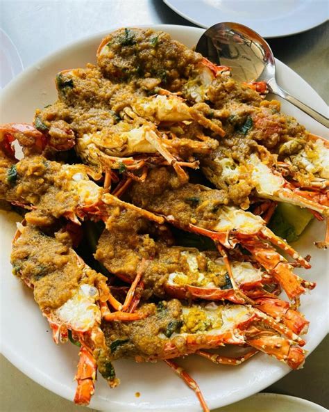 8 Seafood Restaurants In Johor Bahru To Feast On Crabs, Lobsters & Fish