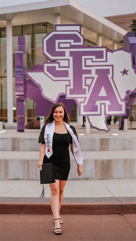 Stephen F Austin University Graduation Pictures At The Stem Building In