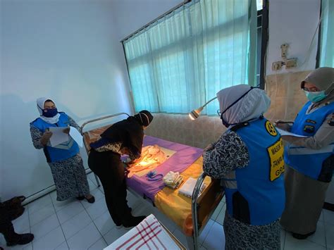 Seleksi Bakomsus Perawat Dan Bidan T A 2020 Hari Ini Jalani Tes